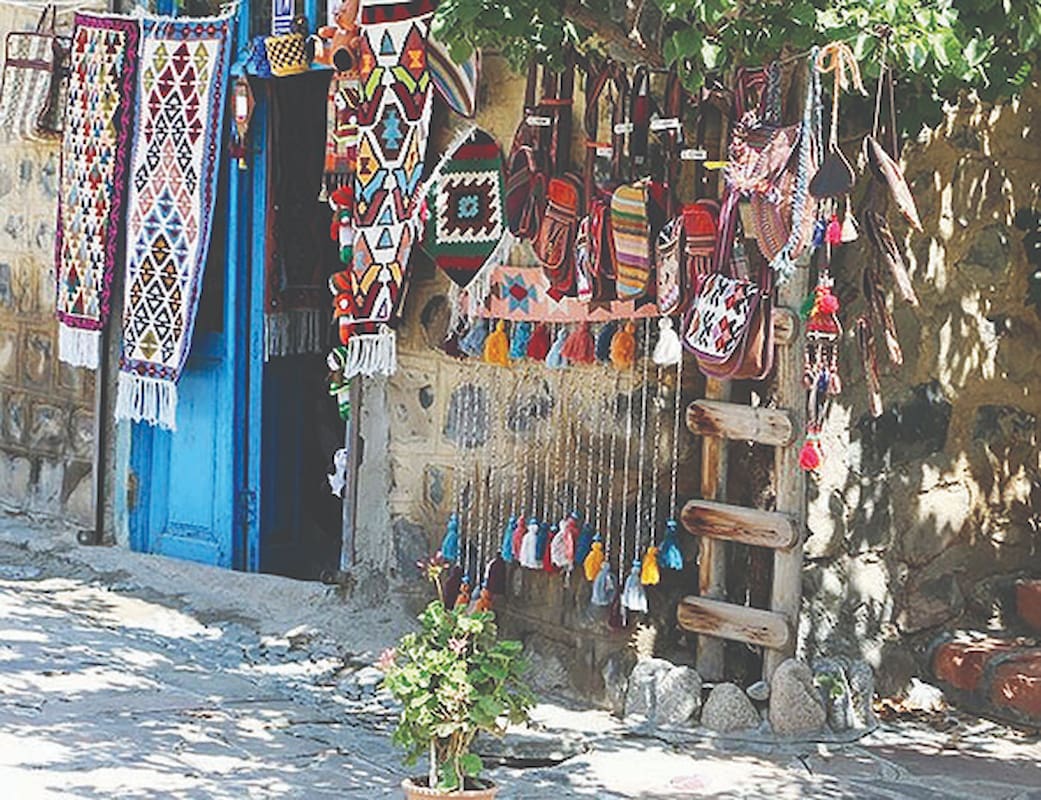 تدوین پرونده ثبت جهانی شهر گلیم عنبران تدوین پرونده ثبت جهانی شهر گلیم عنبران