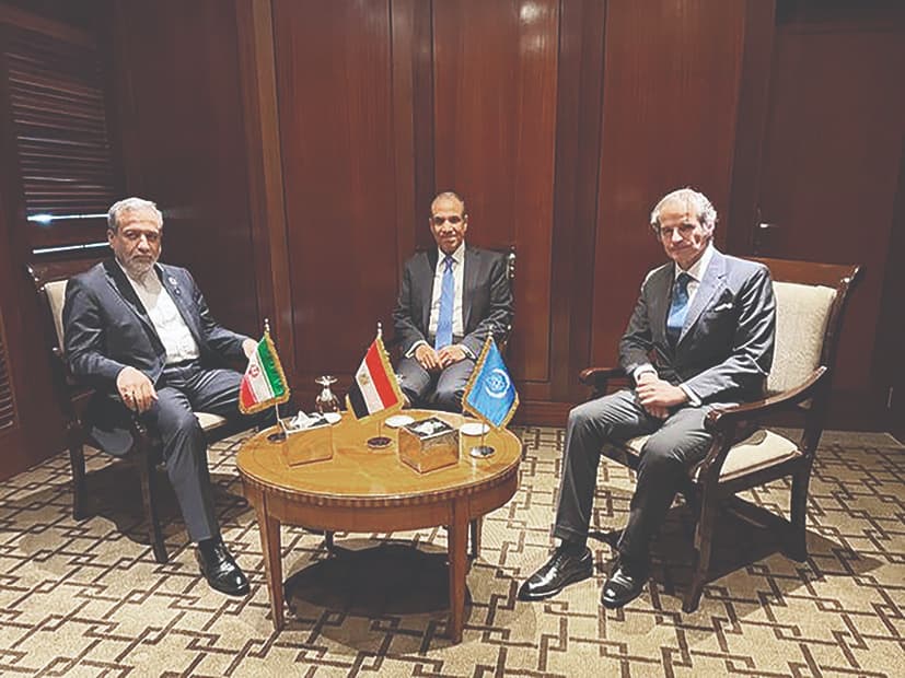 تلاش قاهره برای رفع اختلاف تهران و آژانس تلاش قاهره برای رفع اختلاف تهران و آژانس