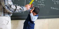 نتیجه تنبیه دانش‌آموز ۱۳‌ساله‌ توسط مدیر؛ بینی شکسته و پرده گوش پاره