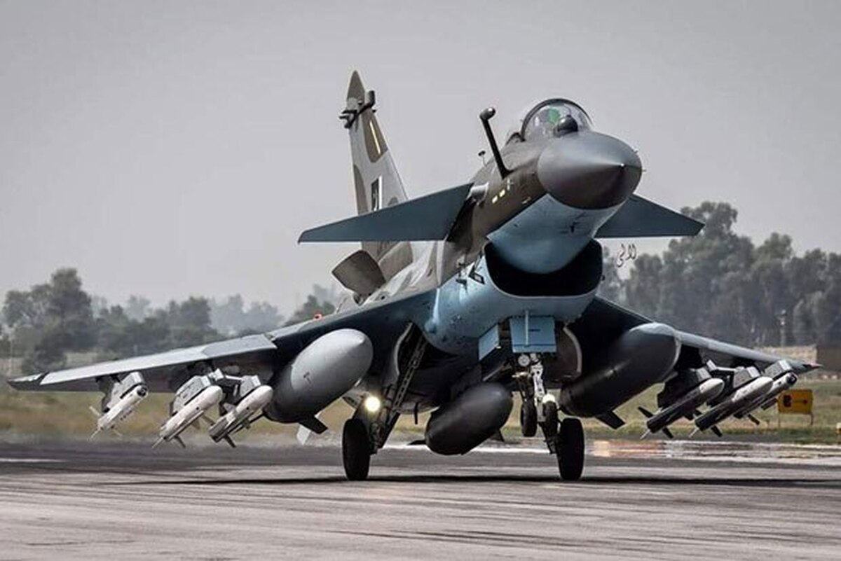آیا جنگنده J-10C چین وارد ایران شده است؟ بررسی منابع غیررسمی آیا جنگنده J-10C چین وارد ایران شده است؟ بررسی منابع غیررسمی