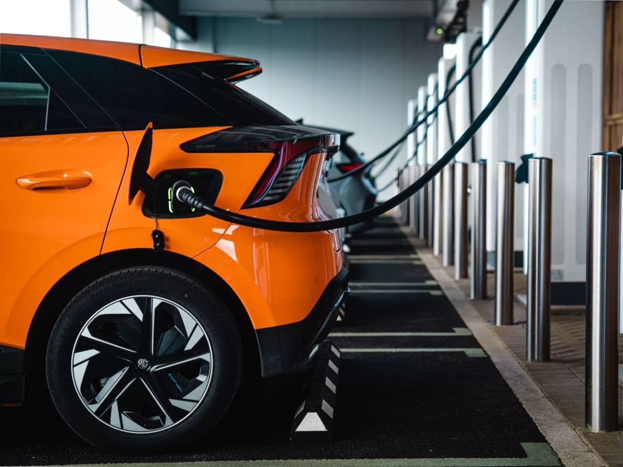 اختلال ناگهانی در شبکه شارژ خودروهای برقی؛ بررسیها آغاز شد اختلال ناگهانی در شبکه شارژ خودروهای برقی؛ بررسیها آغاز شد