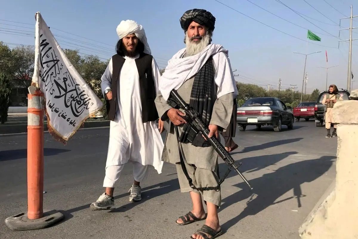 ارتش پاکستان و نیروهای افغانستان درگیر شدند؛ ۲۳ سرباز پاکستانی و ۲۰۰ افغان کشته شدند ارتش پاکستان و نیروهای افغانستان درگیر شدند؛ ۲۳ سرباز پاکستانی و ۲۰۰ افغان کشته شدند