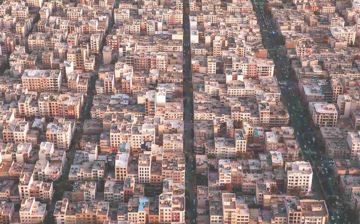 خانه‌دار شدن با سرمایه‌های خرد: آیا بورس می‌تواند راه‌گشا باشد؟