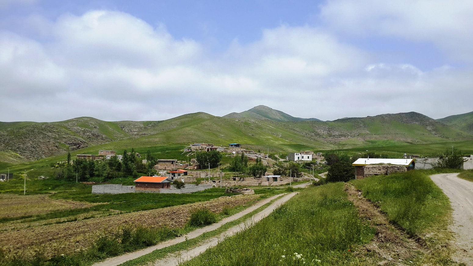 زرگر؛ روستایی که اروپا را در دل قزوین زنده کرده است زرگر؛ روستایی که اروپا را در دل قزوین زنده کرده است