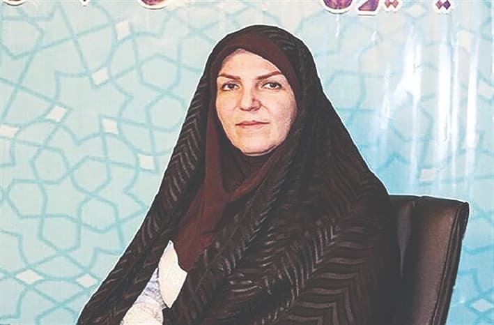 زن ایرانی در حال شکوفایی از دل سختی‌هاست