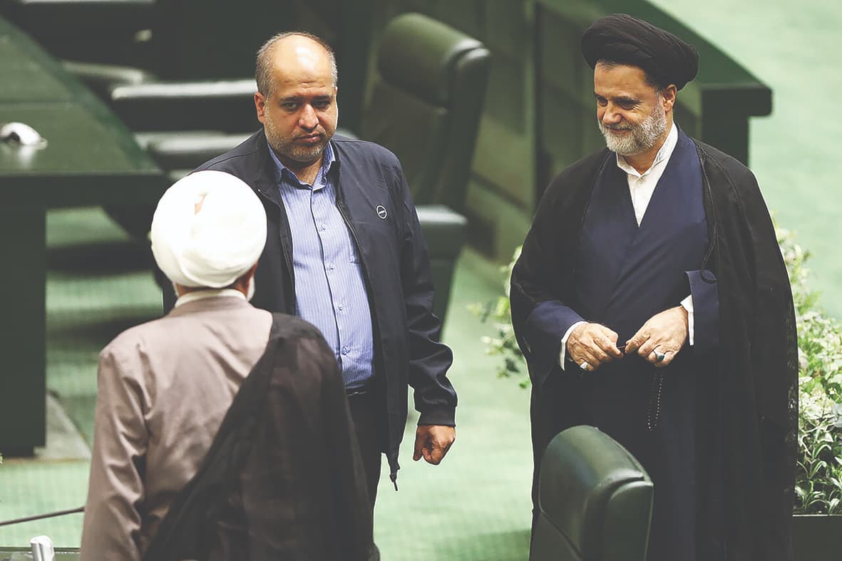 سنگ‌اندازی پایداری‌ها به قطار دولت در مسیر FATF