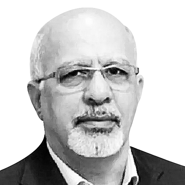 تولید در تنگنای قوانین شکننده