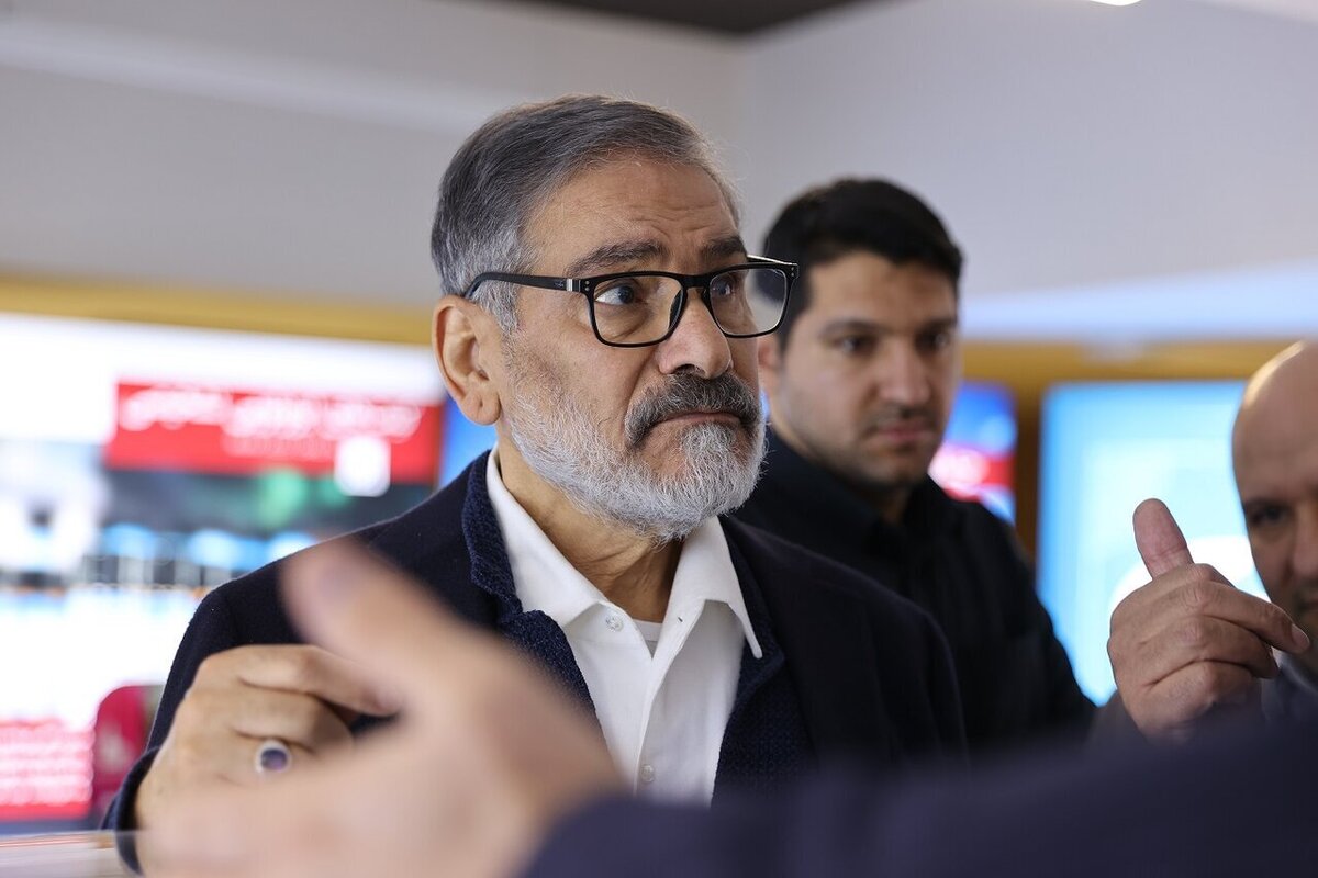 ترور شخصیتی یا افشای سبک زندگی؟ تبعات انتشار تصاویر خصوصی علی شمخانی ترور شخصیتی یا افشای سبک زندگی؟ تبعات انتشار تصاویر خصوصی علی شمخانی