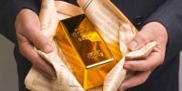 طلای جهانی در آستانه ثبت هشتمین افزایش‌هفتگی