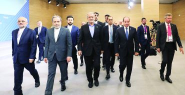 فصل درس‌آموزی از نیم‌قرن ستیز