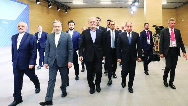 فصل درس‌آموزی از نیم‌قرن ستیز