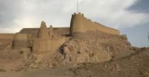 قلعه تاریخی کهنوج مرمت می‌شود