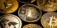 تعرفه ۱۰۰ درصدی آمریکا بر واردات چین؛ عامل سقوط شدید بازار رمزارزها