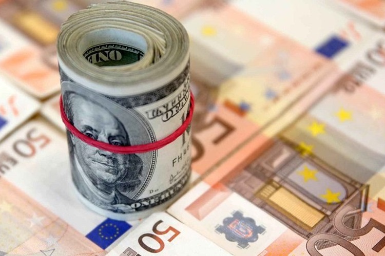 تحلیل بازار ارز: دلار بالای ۱۱۰ هزار تومان، شانس رشد تا ۱۱۴ هزار تومان وجود دارد