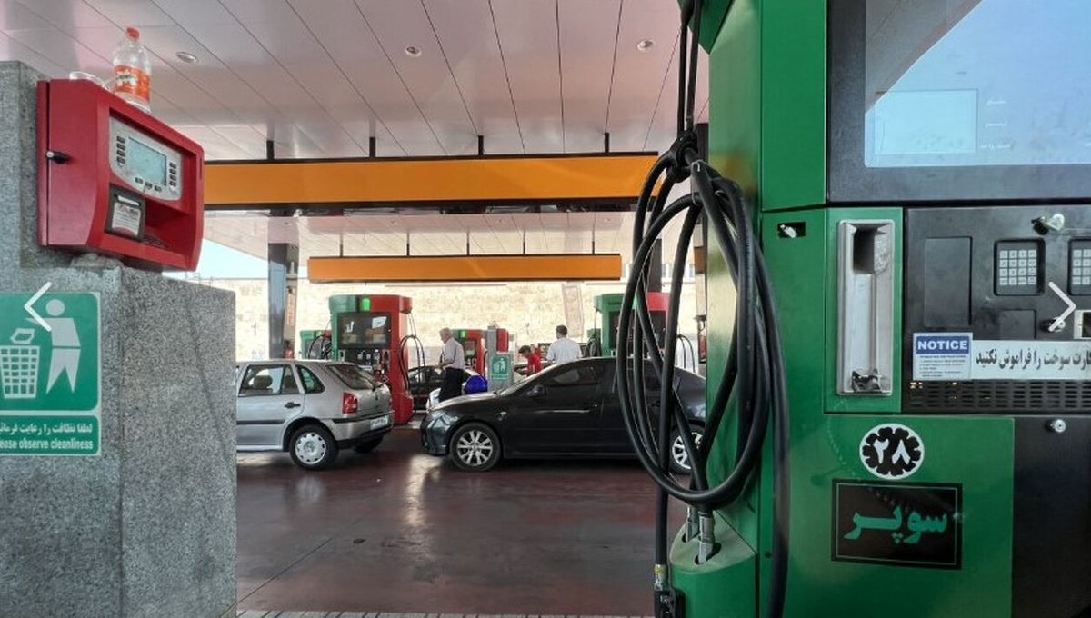 قیمت بنزین سال آینده ۹ هزار تومان میشود؟ قیمت بنزین سال آینده ۹ هزار تومان میشود؟