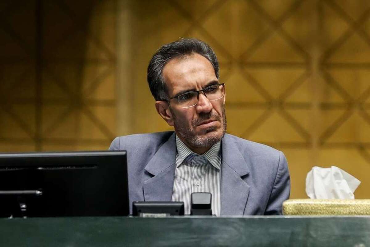 وام اشتغال، کلید رفع بیکاری یا وعده‌ای در صف انتظار بانک‌ها؟
