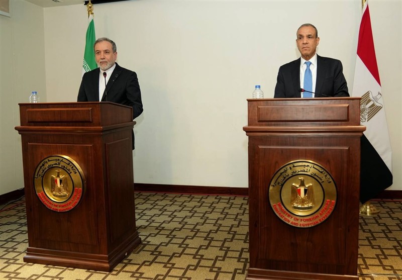 عراقچی و بدر عبدالعاطی در گفتگو بر لزوم توقف حملات اسرائیل تأکید کردند عراقچی و بدر عبدالعاطی در گفتگو بر لزوم توقف حملات اسرائیل تأکید کردند