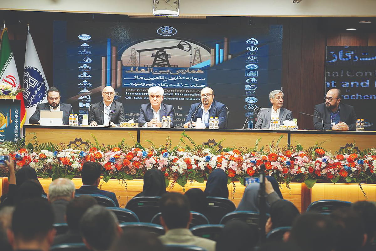 مدیران نفتی زیر فشار ۱۳ دستگاه نظارتی مدیران نفتی زیر فشار ۱۳ دستگاه نظارتی