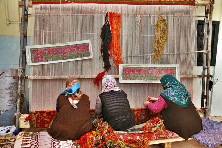 تأخیر در پرداخت وام‌ اشتغال؛ رشد کند اشتغال و گسترش دلالی در کشور