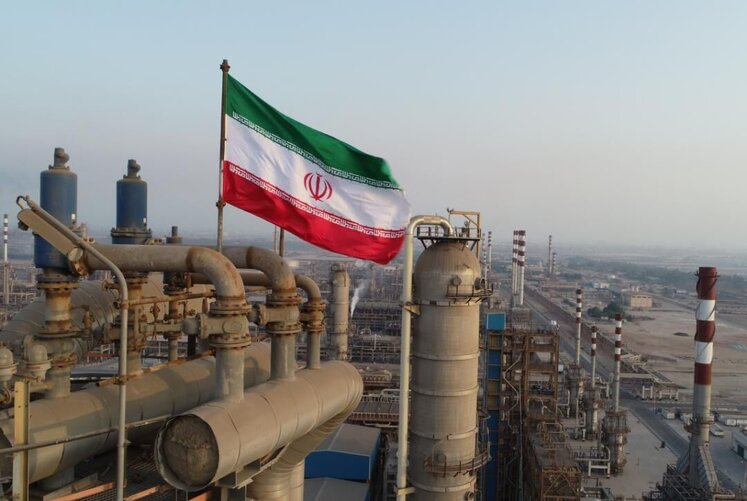 واشنگتنتایمز: اسنپ بک تأثیری بر صادرات نفت ایران نداشته است واشنگتنتایمز: اسنپ بک تأثیری بر صادرات نفت ایران نداشته است