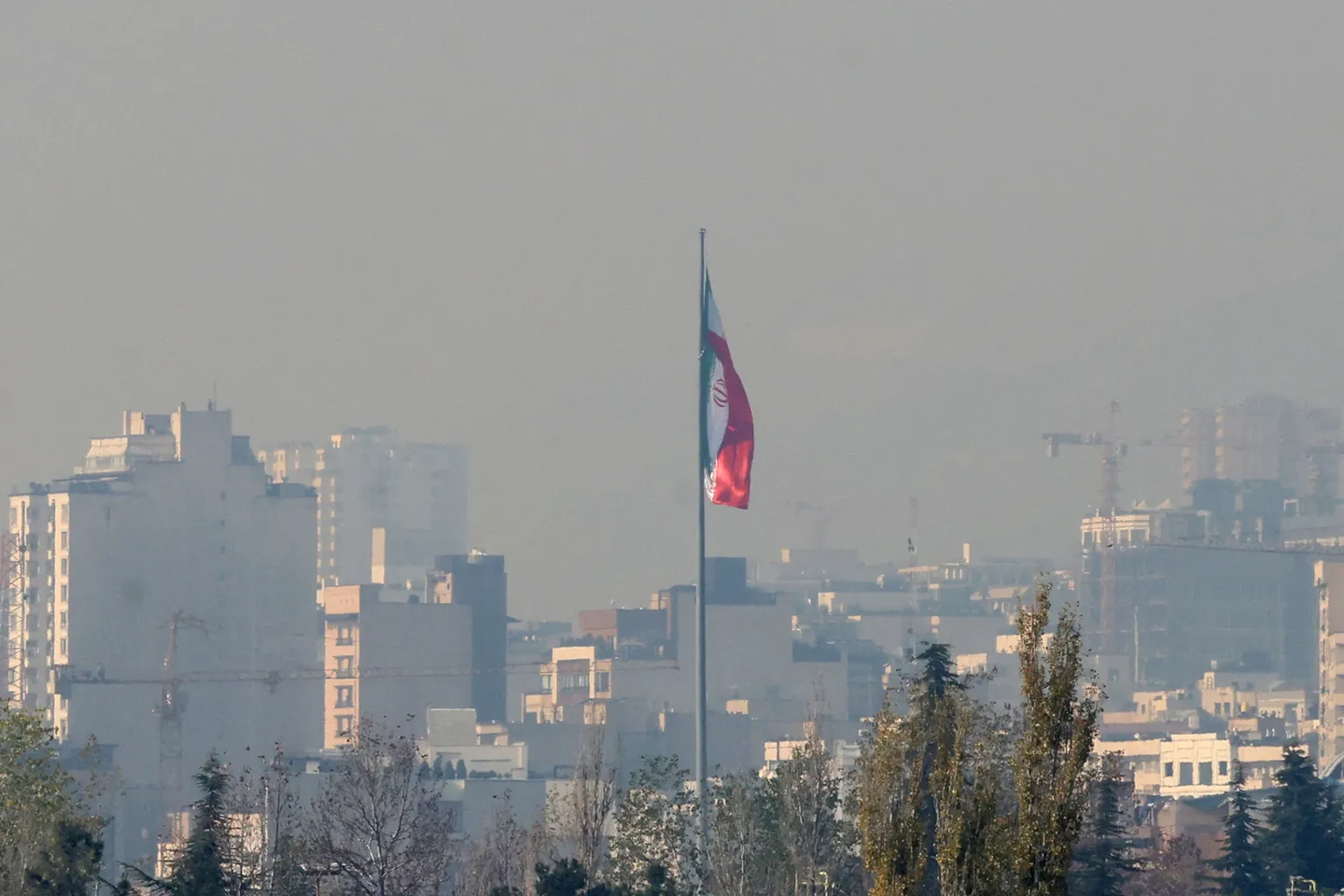 هشدار زرد هواشناسی در تهران اعلام شد؛ احتمال توفان گرد و خاک هشدار زرد هواشناسی در تهران اعلام شد؛ احتمال توفان گرد و خاک