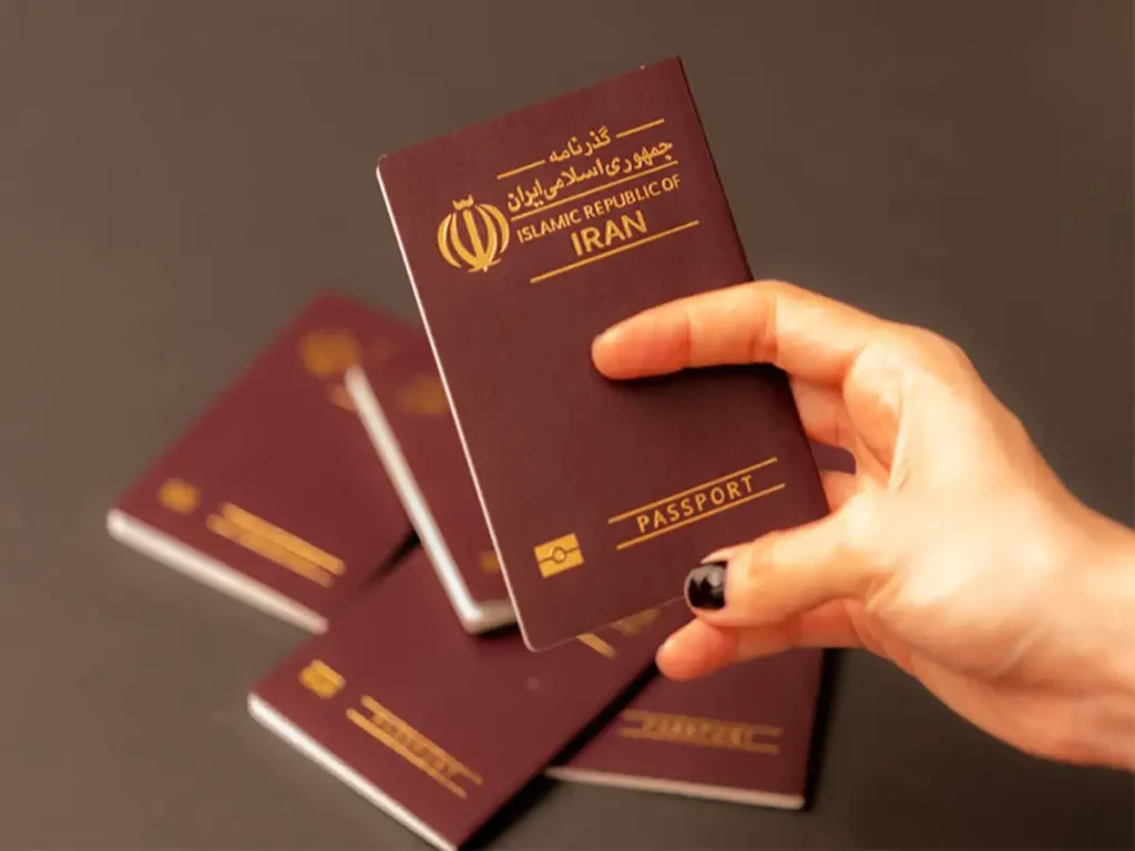 پاسپورت چقدر خرج دارد؟ هزینه کامل صدور و تمدید برای ایرانیان در ۱۴۰۴ پاسپورت چقدر خرج دارد؟ هزینه کامل صدور و تمدید برای ایرانیان در ۱۴۰۴