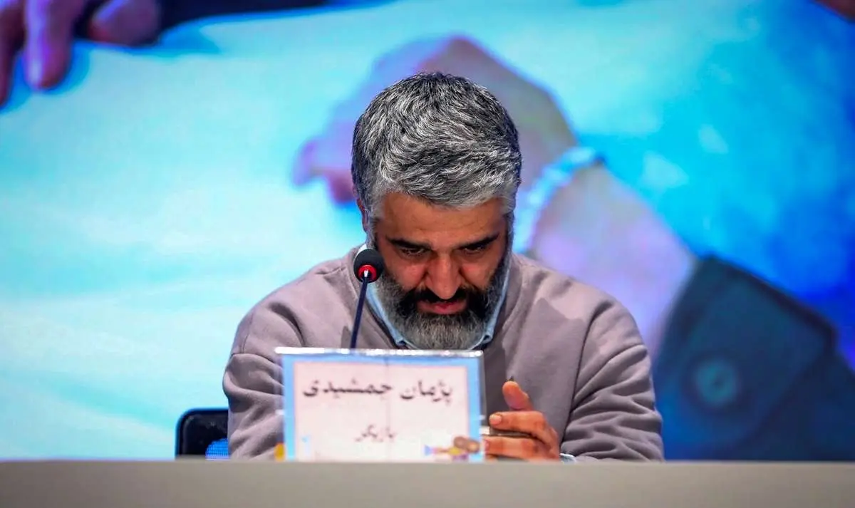 پژمان جمشیدی در ترکیه به دیدار خانواده رفت؛ بازگشت او قطعی است پژمان جمشیدی در ترکیه به دیدار خانواده رفت؛ بازگشت او قطعی است