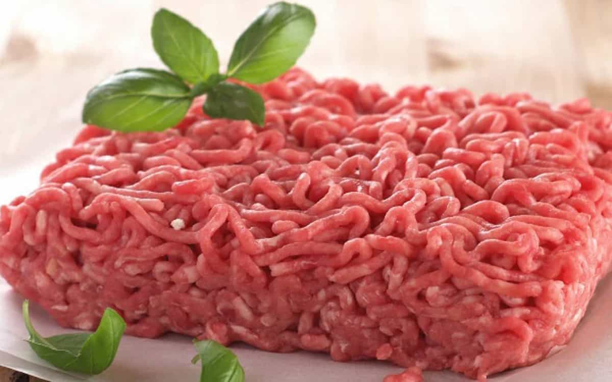 قیمت گوشت چرخکرده واقعی؛ آیا ۷۳۰ تا ۷۶۰ هزار تومان منطقی است؟ قیمت گوشت چرخکرده واقعی؛ آیا ۷۳۰ تا ۷۶۰ هزار تومان منطقی است؟
