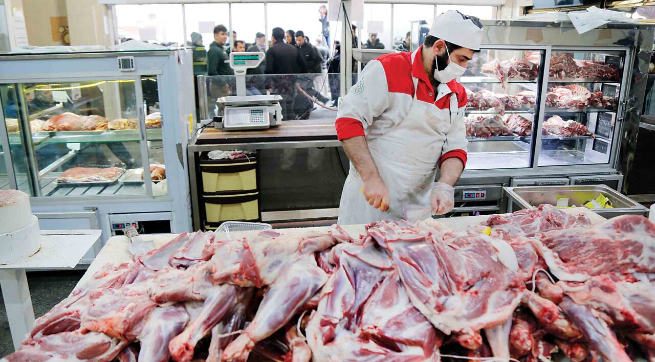 اختلاف قیمت ۲۵ درصدی گوشت گوسفندی در میادین میوه و ترهبار تهران اختلاف قیمت ۲۵ درصدی گوشت گوسفندی در میادین میوه و ترهبار تهران