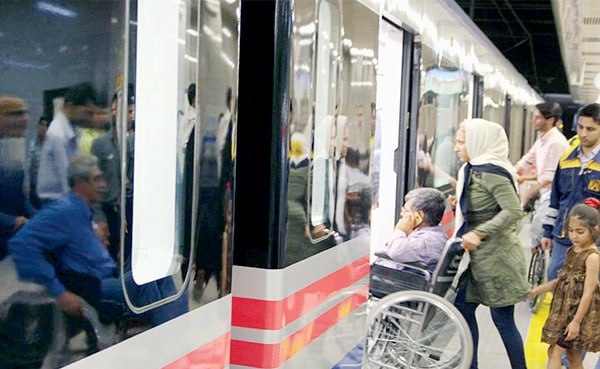 تنها ۳۳ درصد ایستگاه‌های مترو تهران مناسب‌سازی شده‌اند