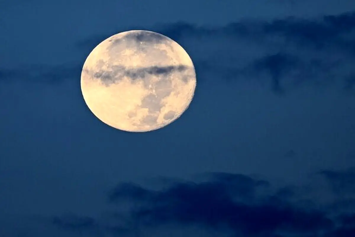 امشب آسمان ایران میزبان ابرماه؛ طلوع ماه بزرگ‌تر و درخشان‌تر از همیشه