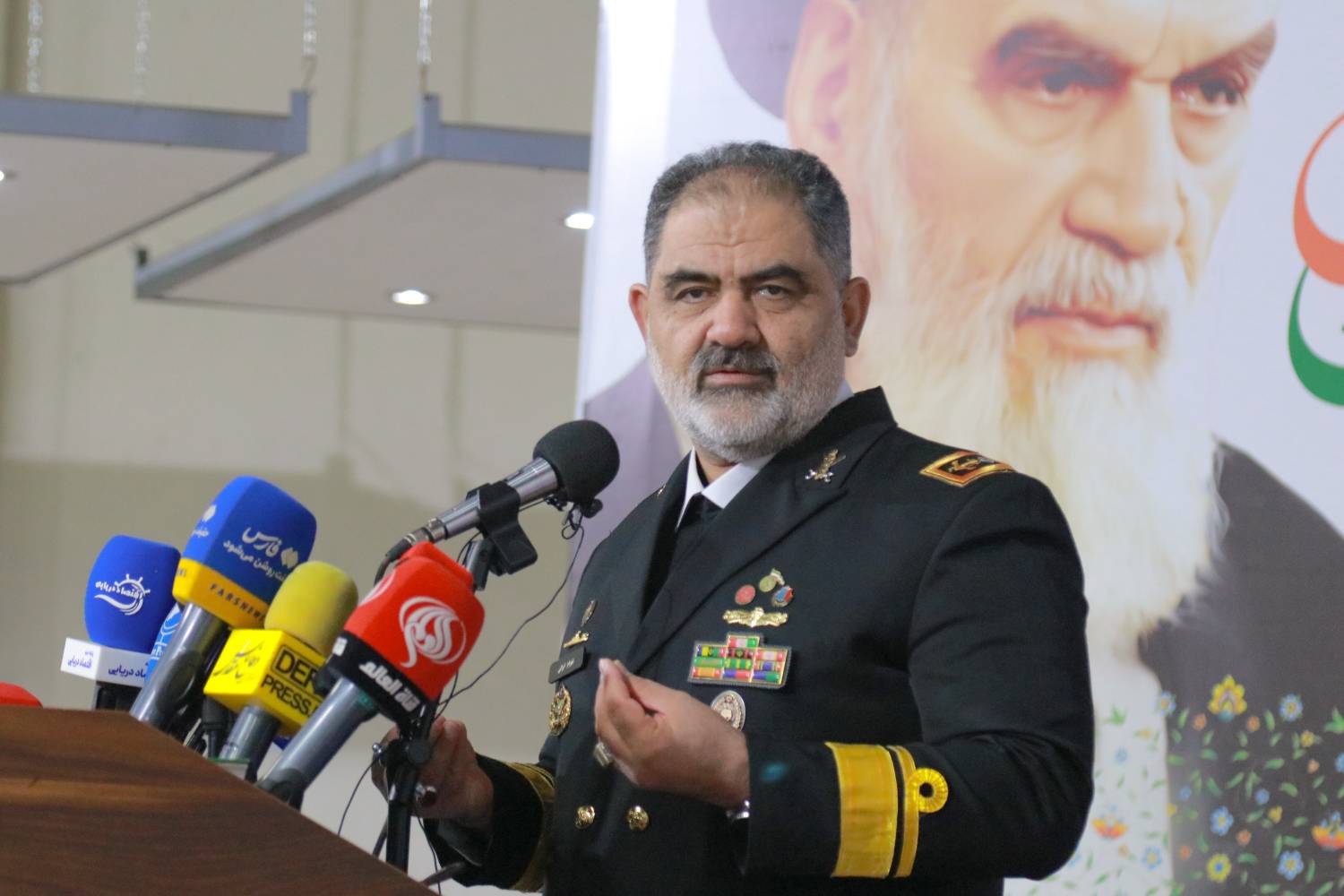 امیر دریادار ایرانی: جزایر سه‌گانه ایران از نظر اقتصادی و نظامی حیاتی هستند