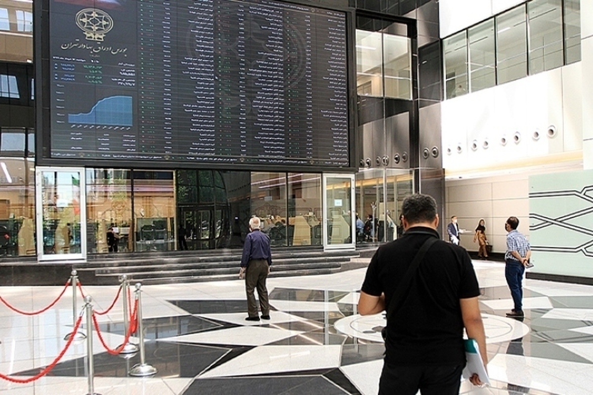 بازگشت شاخص کل بورس به مدار منفی: نوسانات شدید در بازار سهام