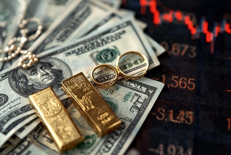 نوسان دلار و اونس جهانی، پیش‌بینی صعود کوتاه‌مدت طلا و سکه در بازار داخلی