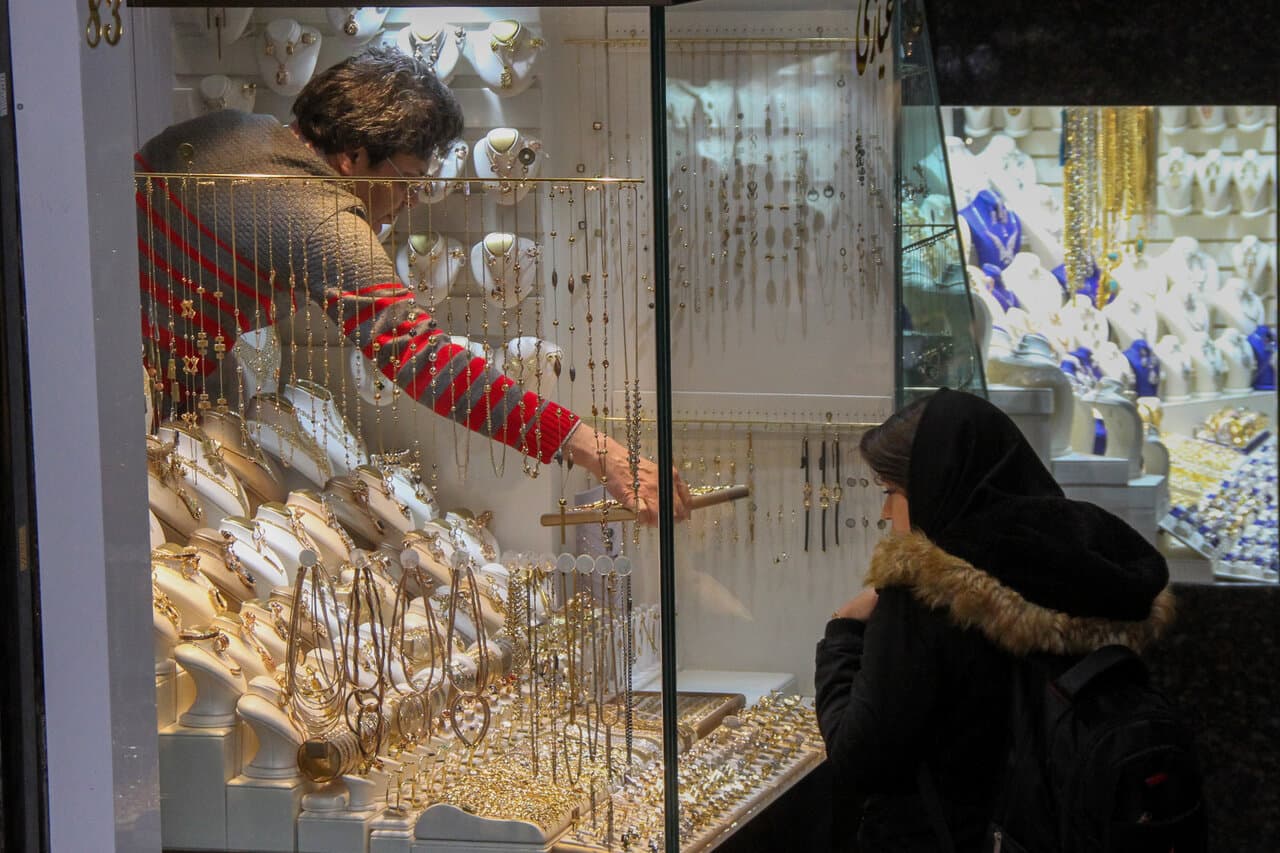 رکوردهای جدید در بازار طلا؛ آیا زمان خرید رسیده است یا صبر کنیم؟