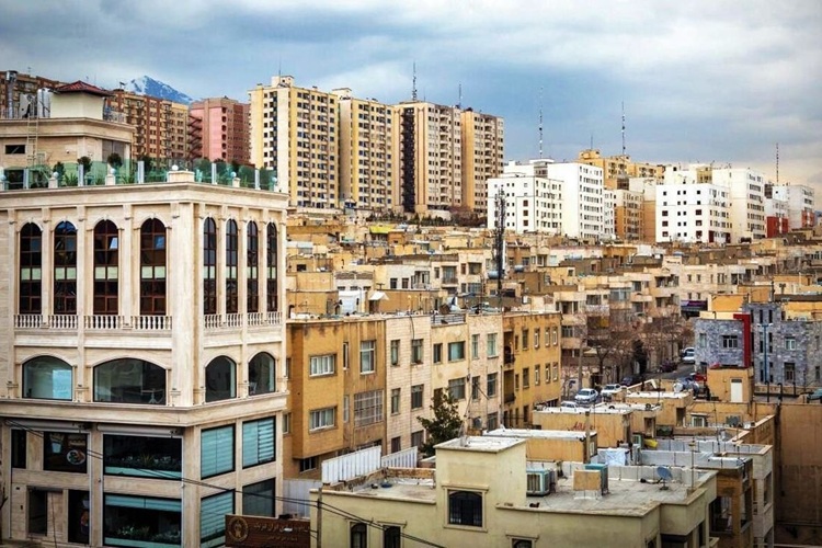 رکود مسکن ادامه دارد؛ بانک‌ها و سرمایه‌گذاران، خانه‌ها را از بازار نگه داشته‌اند