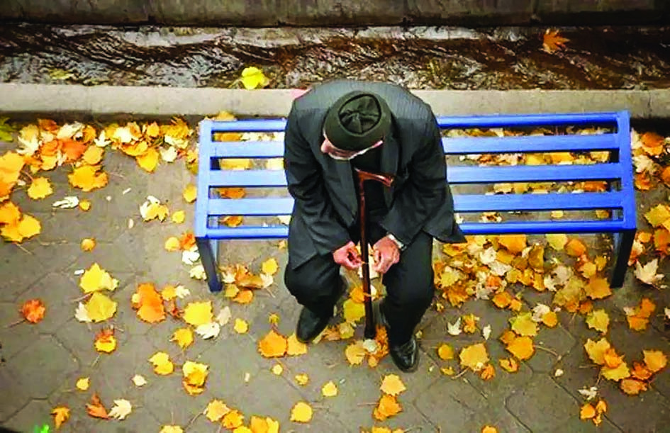 بازنشستگان کارگری زیر تیغ مشکلات