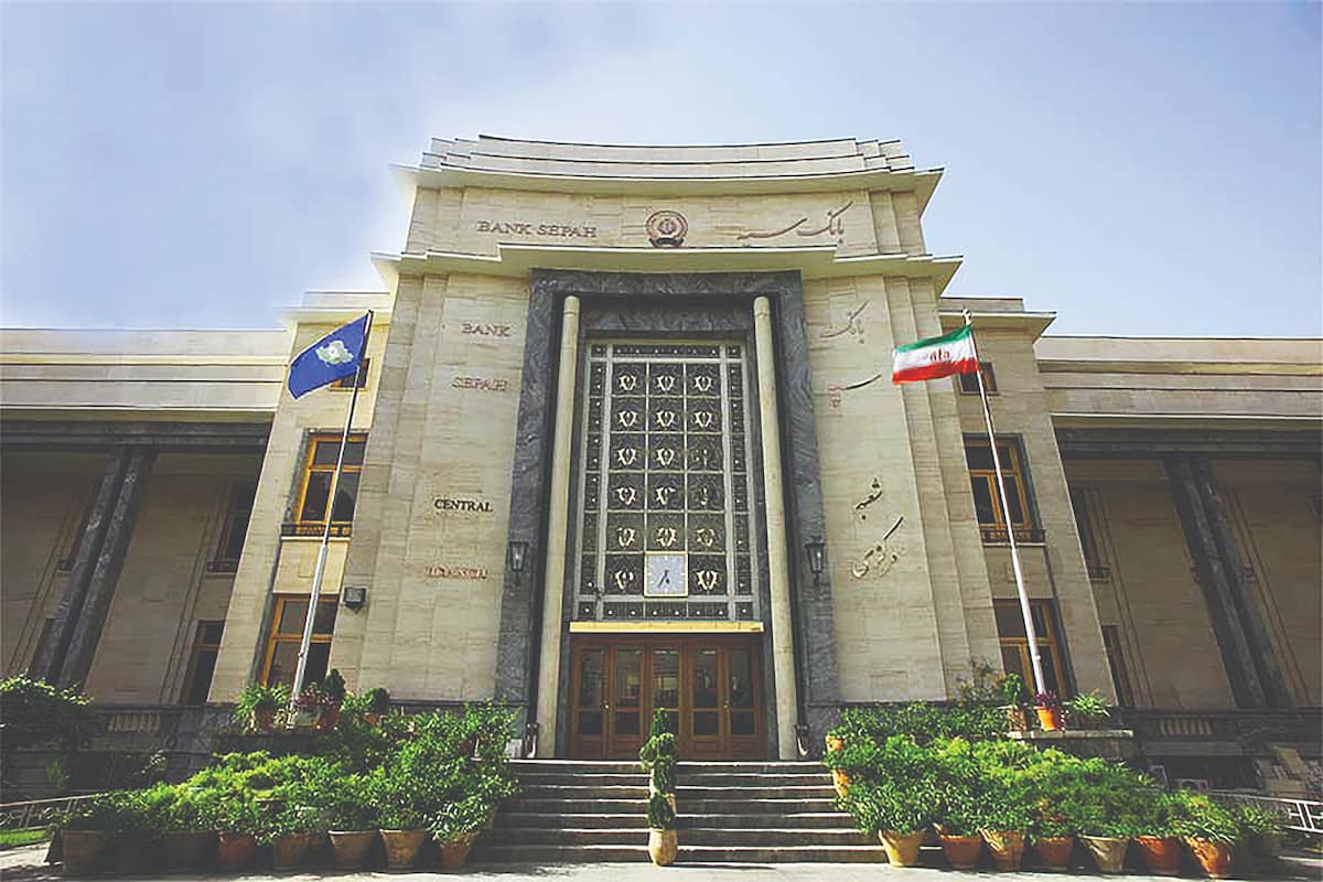 بانک‌ها درتله سیاست