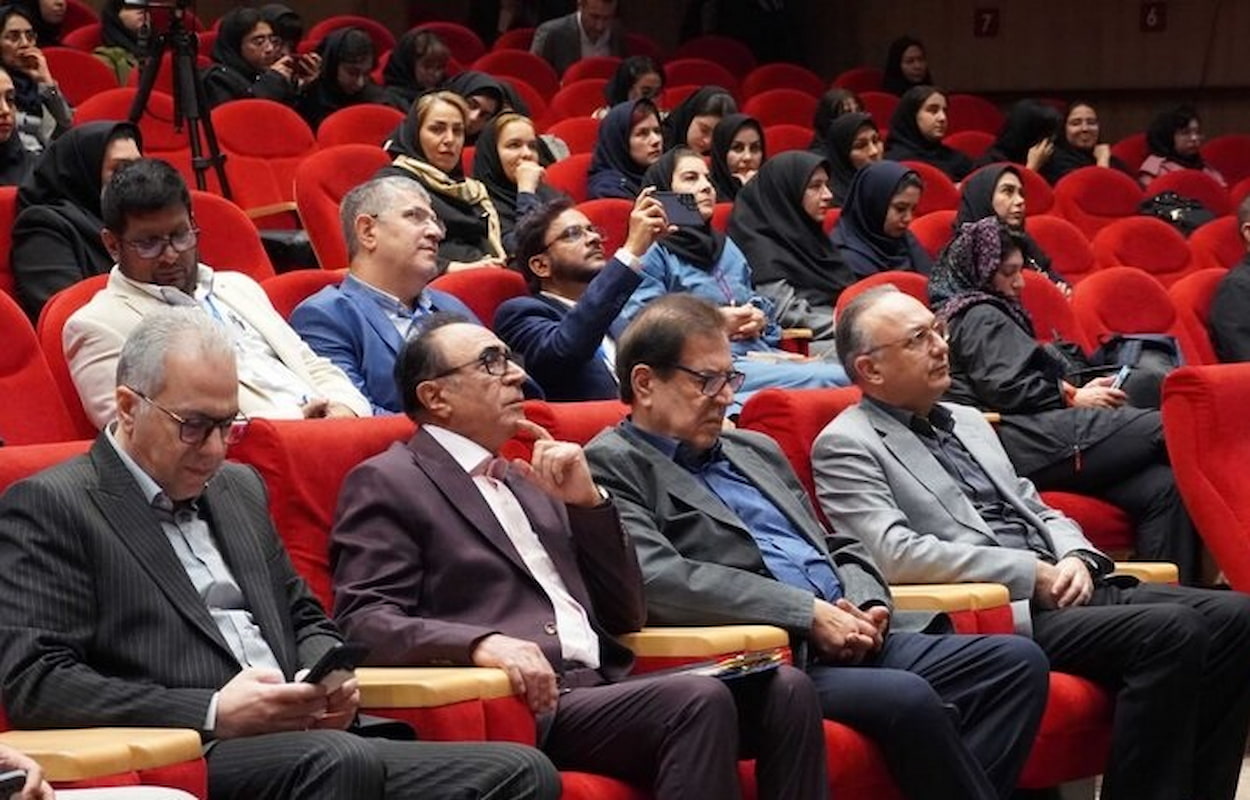 برگزاری نشست تخصصی ایران‌شناسی و گردشگری