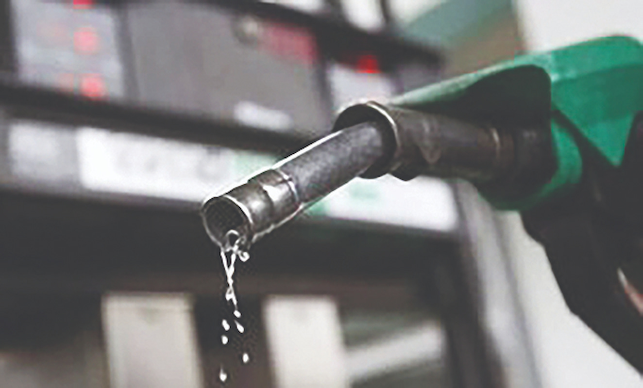 بنزین ۵۵۰۰‌ تومانی هم صحت ندارد