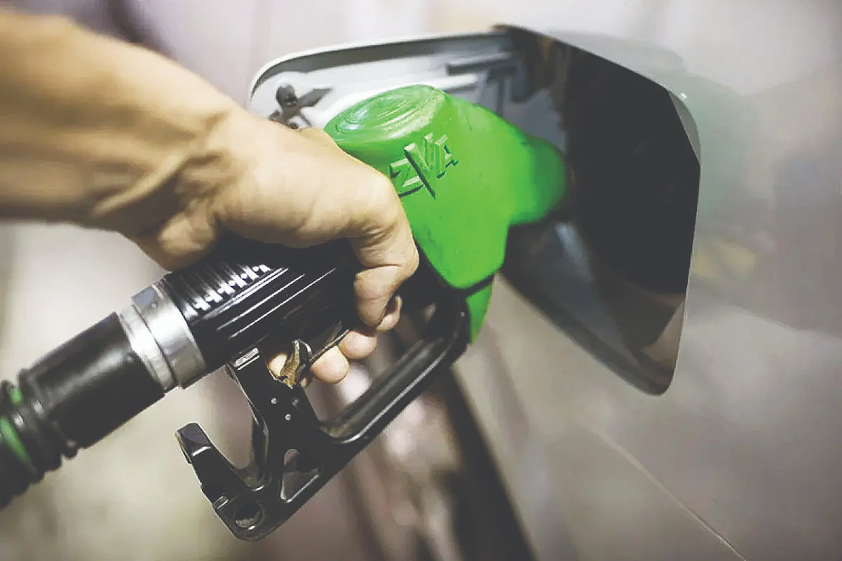 تهاتر نفت با بنزین