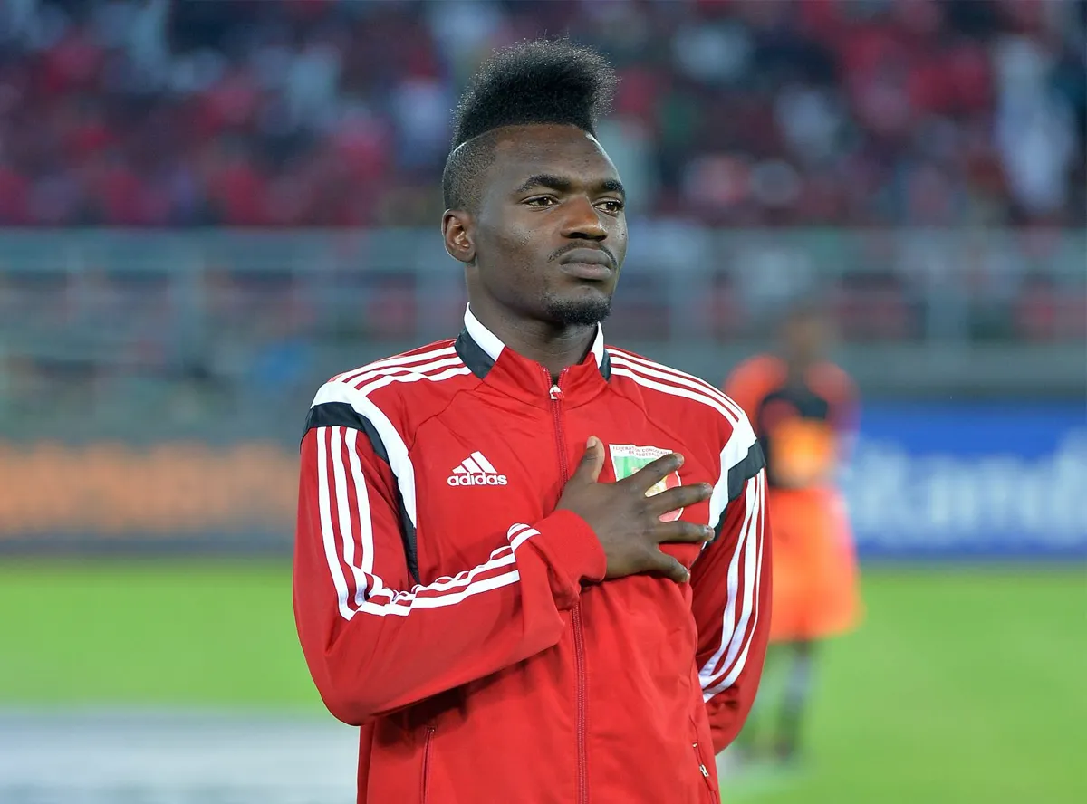 درگیری شدید روی زمین؛ بیفوما از بازی با پالایش نفت خارج شد