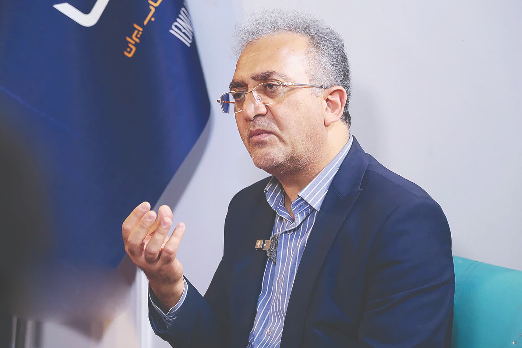 جامعه امروز ایران «نوسانی» و «آستانه‌ای» است