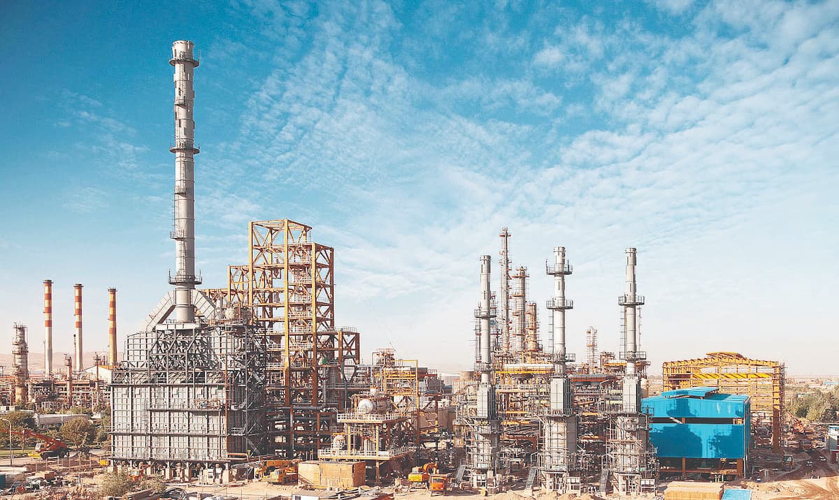 جهش درآمد بزرگان با سوخت دلاری