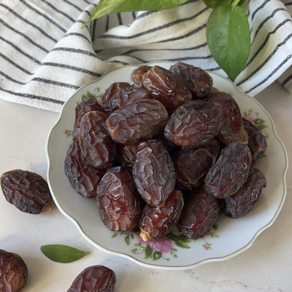 تولید خرما رکورد می‌زند: قیمت‌های جدید و چالش‌های بازار صادرات چیست؟