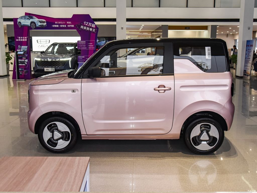 کمیسیون اروپا قصد دارد دسته جدیدی از خودروهای برقی کوچک و مقرون‌به‌صرفه معرفی کند