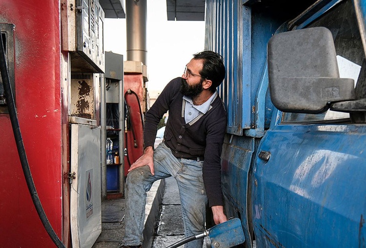 فرسودگی خودروها برابر با  هدررفت ۷.۵ میلیارد لیتر بنزین در سال