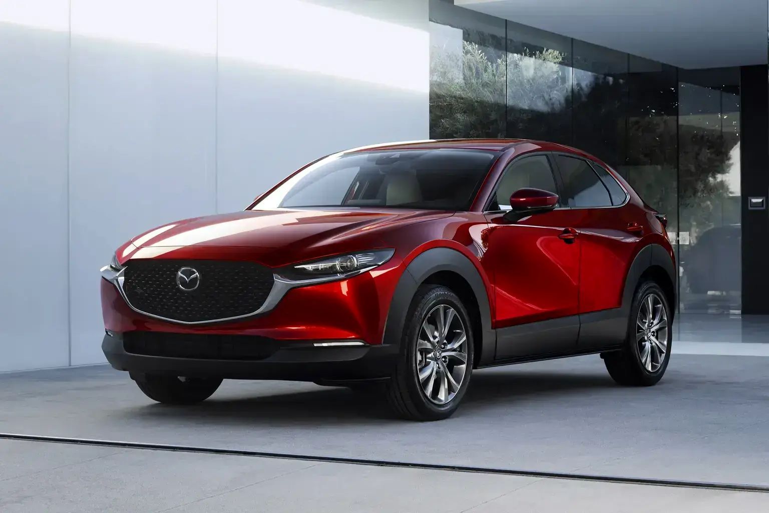 جهش واردات خودرو؛ بازی تعرفه‌ها چگونه قیمت‌ها را مهار می‌کند؟