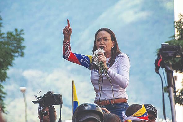 درخواست برنده صلح نوبل برای حمله به ونزوئلا درخواست برنده صلح نوبل برای حمله به ونزوئلا