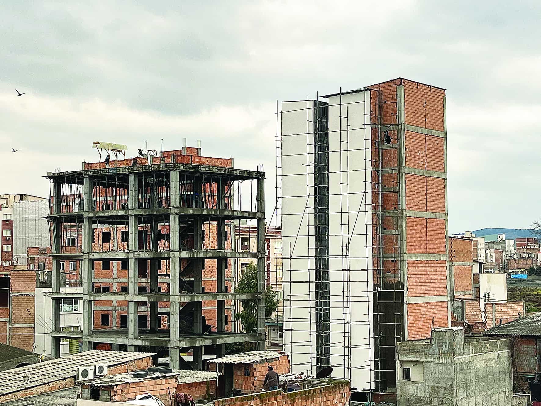 دلسردی سازندگان مسکن